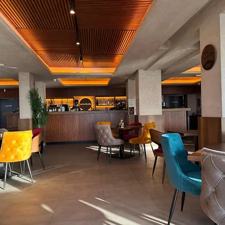 Premier 32 Milmari *